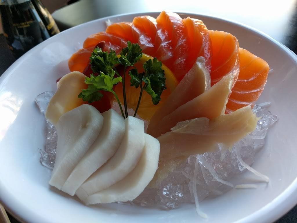 Maple Sushi | restaurant | 30 Disera Dr #110, Thornhill, ON L4J 0A7, Canada | 9057092238 OR +1 905-709-2238