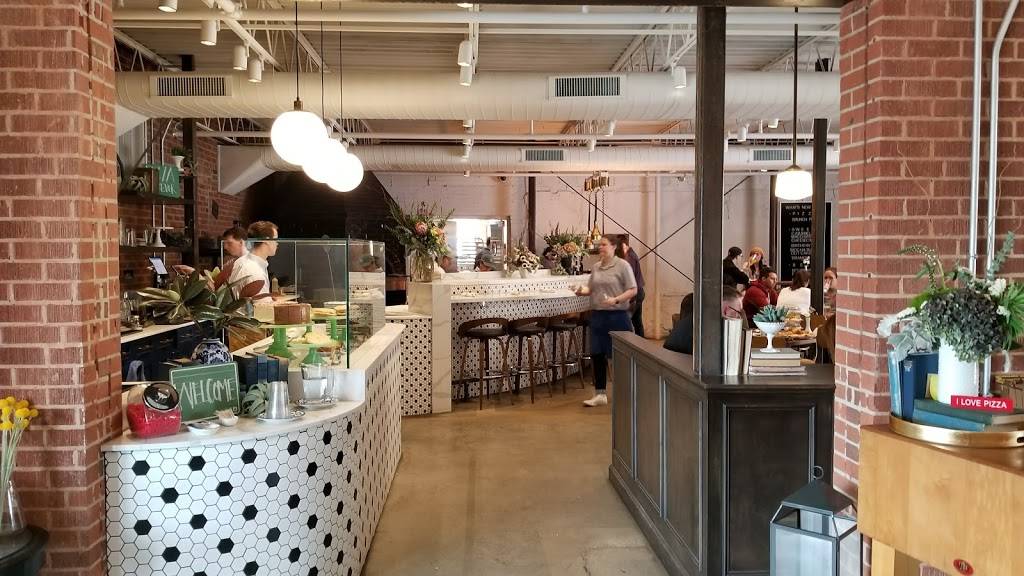 The Halls Pizza Kitchen | restaurant | 1004 N Hudson Ave #106, Oklahoma City, OK 73105, USA | 4056001991 OR +1 405-600-1991