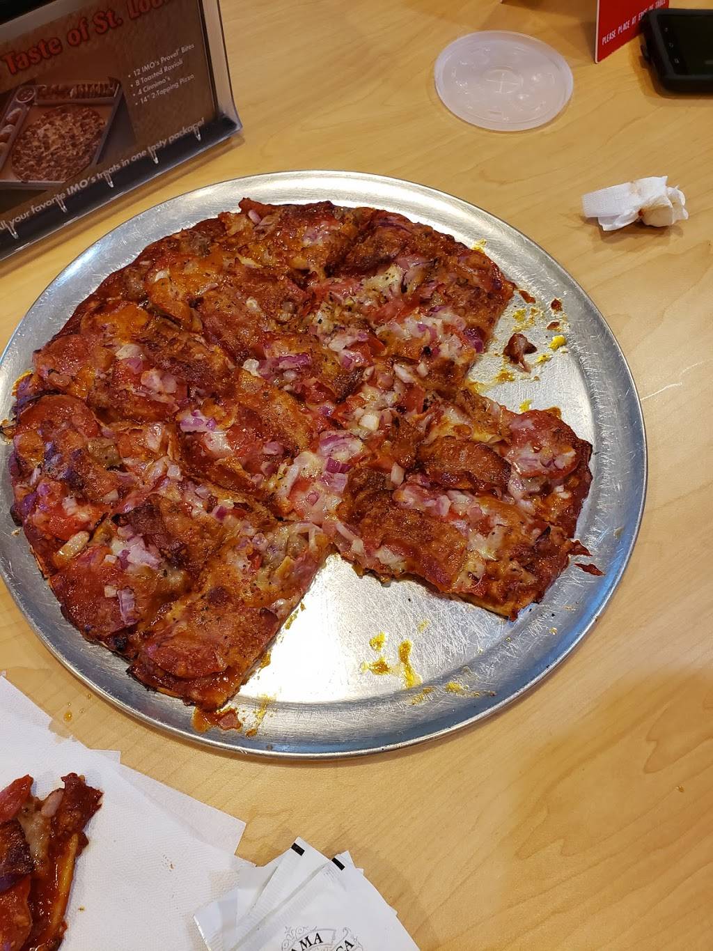 Imos Pizza | meal delivery | 4479 Forest Park Ave, St. Louis, MO 63108, USA | 3145354667 OR +1 314-535-4667