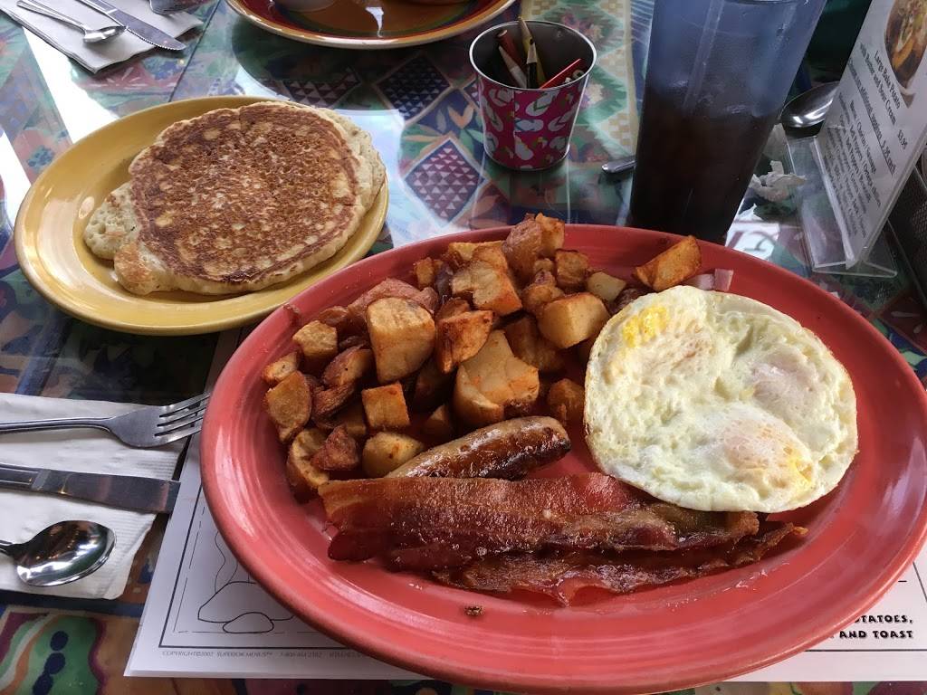 Mom & Pops Diner | restaurant | 224 S Carson St, Carson City, NV 89701, USA | 7758844411 OR +1 775-884-4411