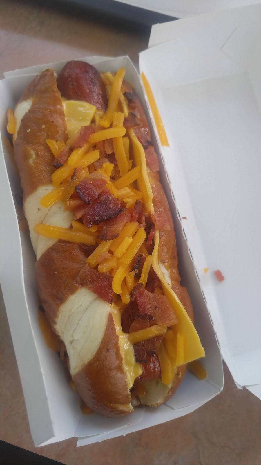 Wienerschnitzel | restaurant | 415 E Bethany Dr, Allen, TX 75002, USA | 4698546464 OR +1 469-854-6464