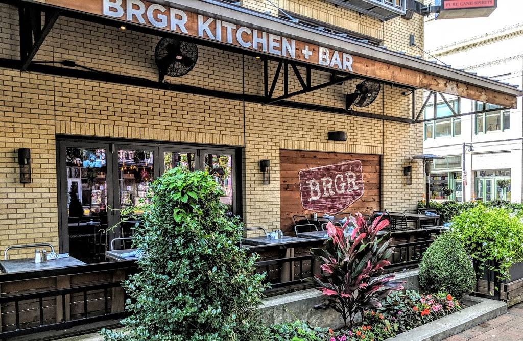 BRGR Kitchen + Bar | restaurant | 11 E 14th St, Kansas City, MO 64105, USA | 8162212747 OR +1 816-221-2747