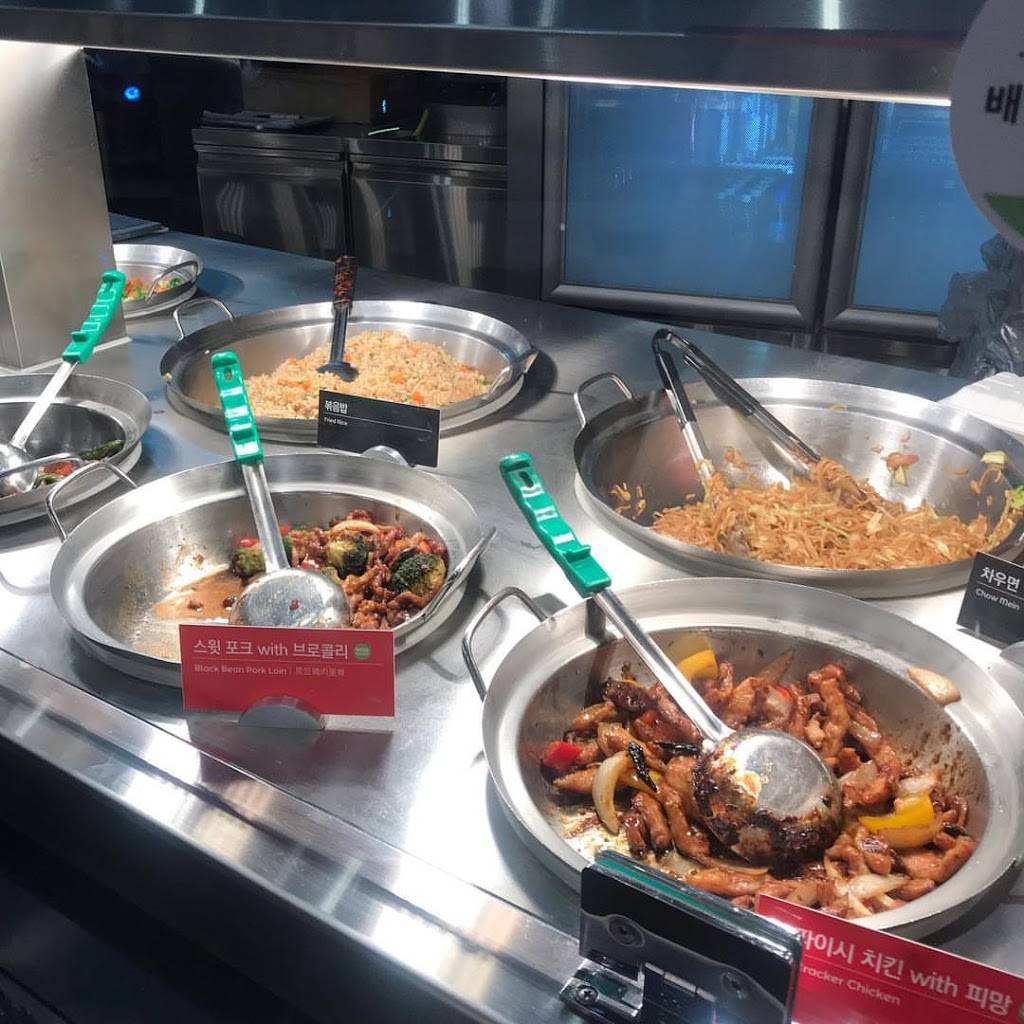 Panda Express | meal takeaway | 44411 Valley Central Way, Lancaster, CA 93536, USA | 6619406058 OR +1 661-940-6058