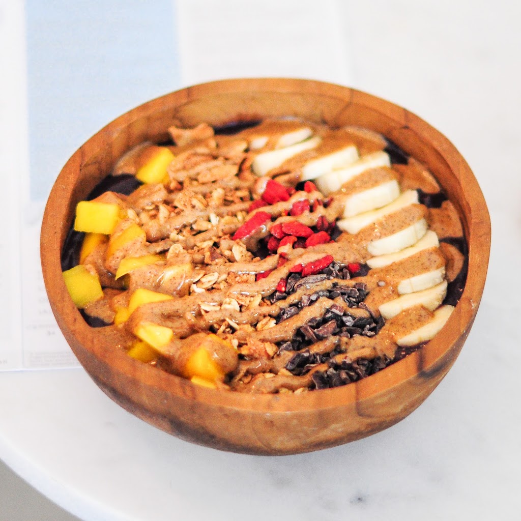 Pura Vida West Ave | restaurant | 959 West Ave #10, Miami Beach, FL 33139, USA | 3055354142 OR +1 305-535-4142