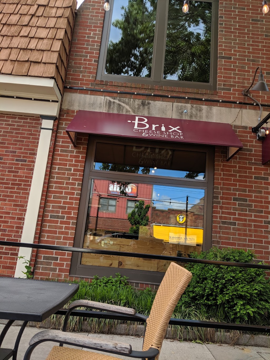Brix Cheese Shop & Wine Bar | restaurant | 209 N Linn St, Iowa City, IA 52245, USA | 3193591999 OR +1 319-359-1999