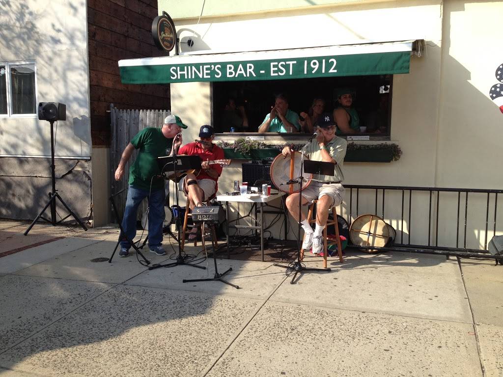 Shines Bar | restaurant | 55 California St, Long Beach, NY 11561, USA | 5164329248 OR +1 516-432-9248
