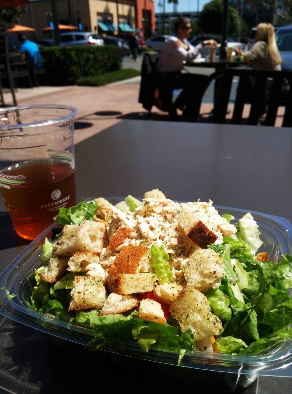 Croutons | restaurant | 17927 MacArthur Blvd, Irvine, CA 92614, USA | 9492220911 OR +1 949-222-0911