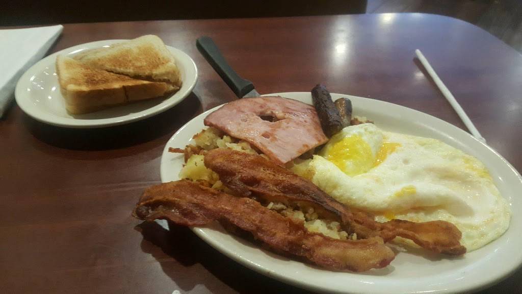 Alexanders Polish American Restaurant | restaurant | 559 S Lafayette St, South Lyon, MI 48178, USA | 2484861405 OR +1 248-486-1405