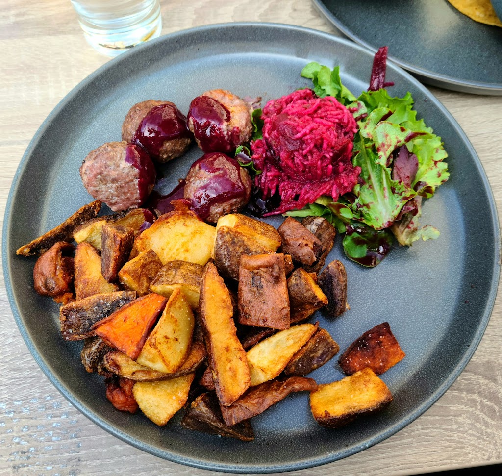 Wahpepah’s Kitchen | restaurant | 3301 E 12th St #133, Oakland, CA 94601, USA | 5106984067 OR +1 510-698-4067