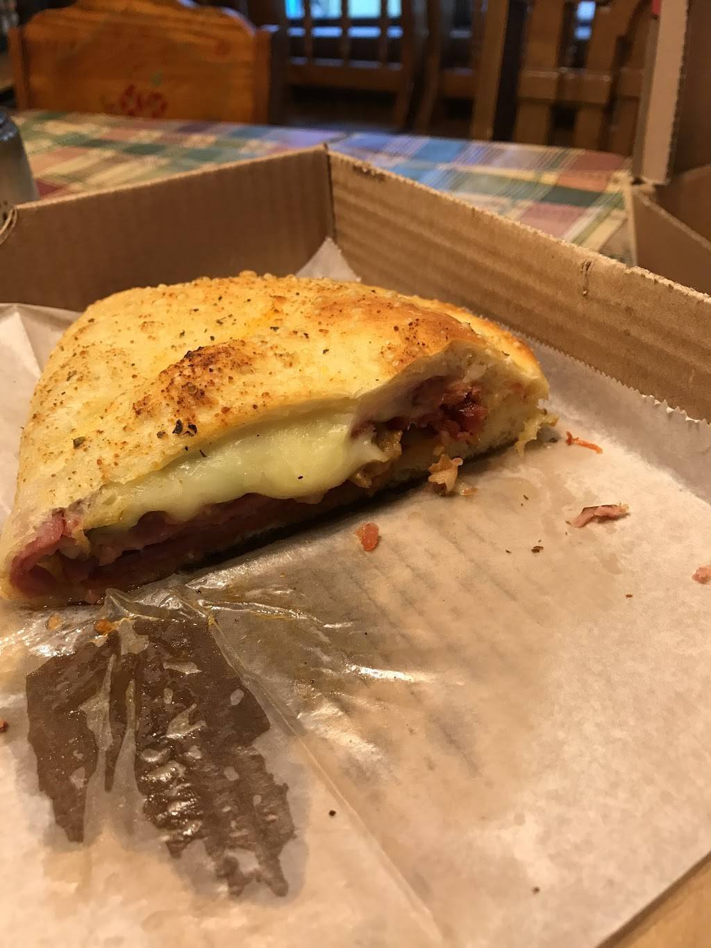 Dragons Den Pizza, LLC | restaurant | 7390 Woodbury Pike, Roaring Spring, PA 16673, USA | 8142247992 OR +1 814-224-7992