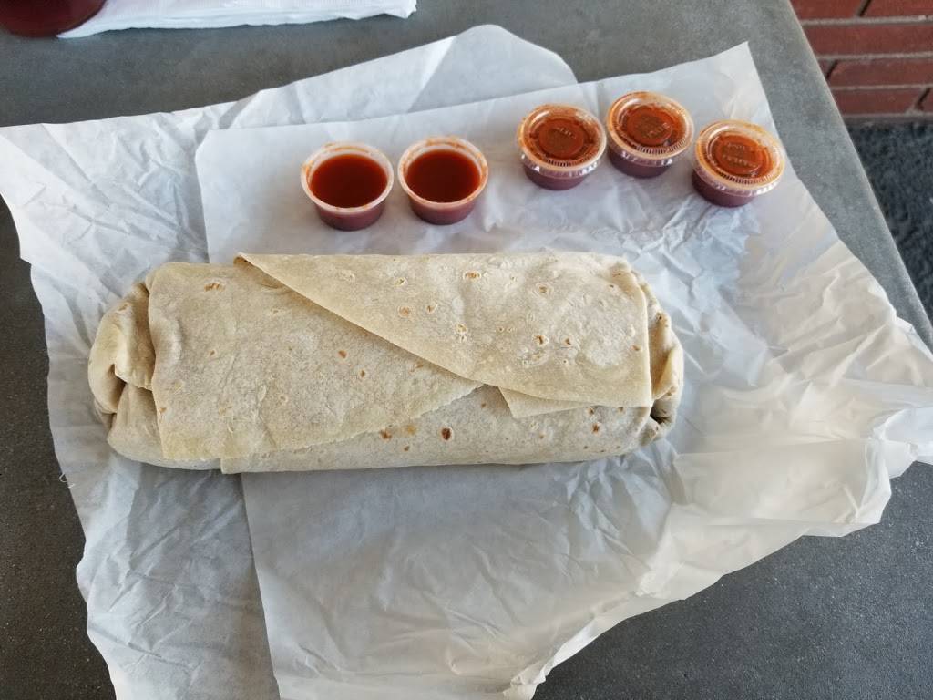 Rosa Maria’s Drive In | restaurant | 4202 N Sierra Way, San Bernardino, CA 92407, USA | 9098811731 OR +1 909-881-1731