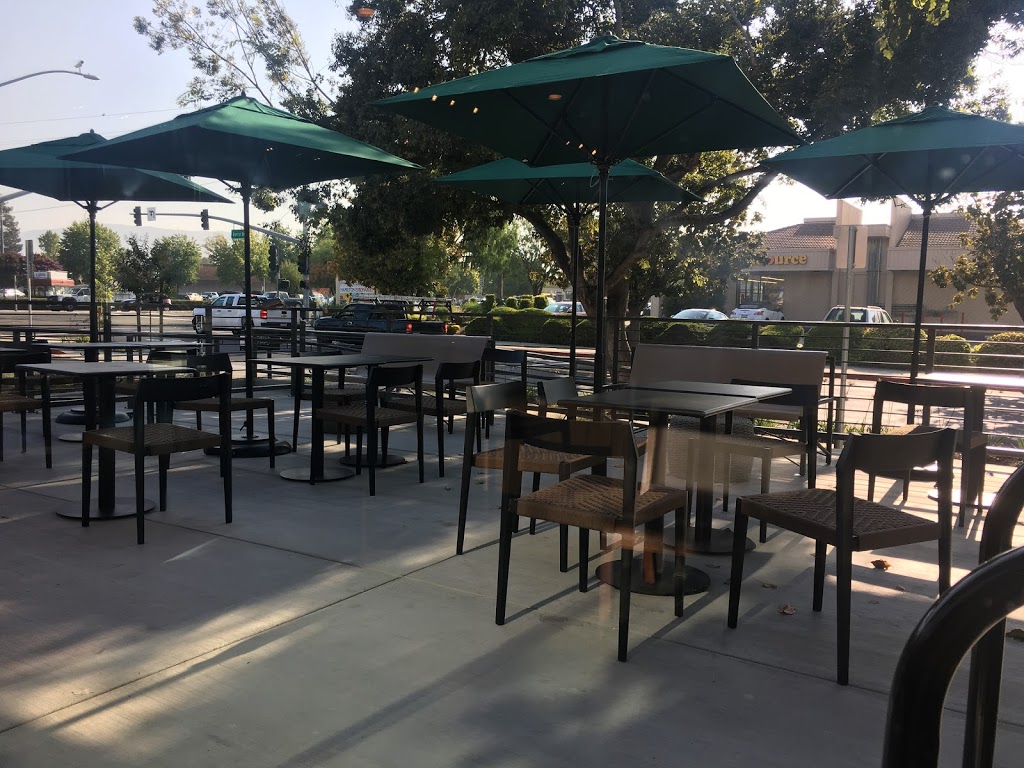 Starbucks | cafe | 771 W Hamilton Ave, Campbell, CA 95008, USA | 4083782652 OR +1 408-378-2652