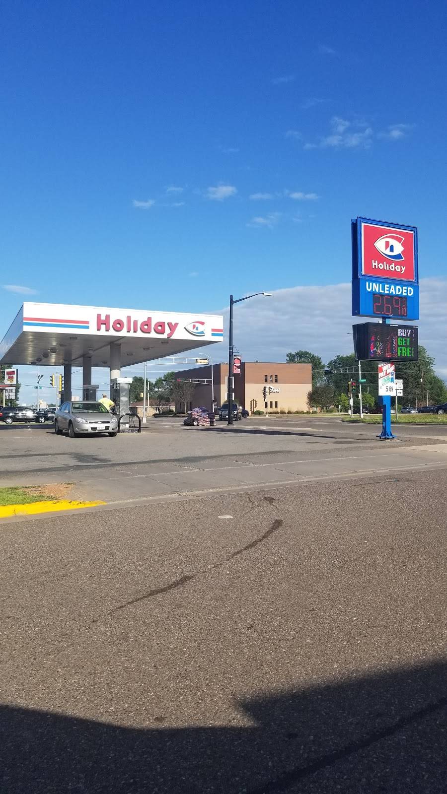 Holiday Stationstores | cafe | 300 E Spruce St, Abbotsford, WI 54405, USA | 7152234600 OR +1 715-223-4600