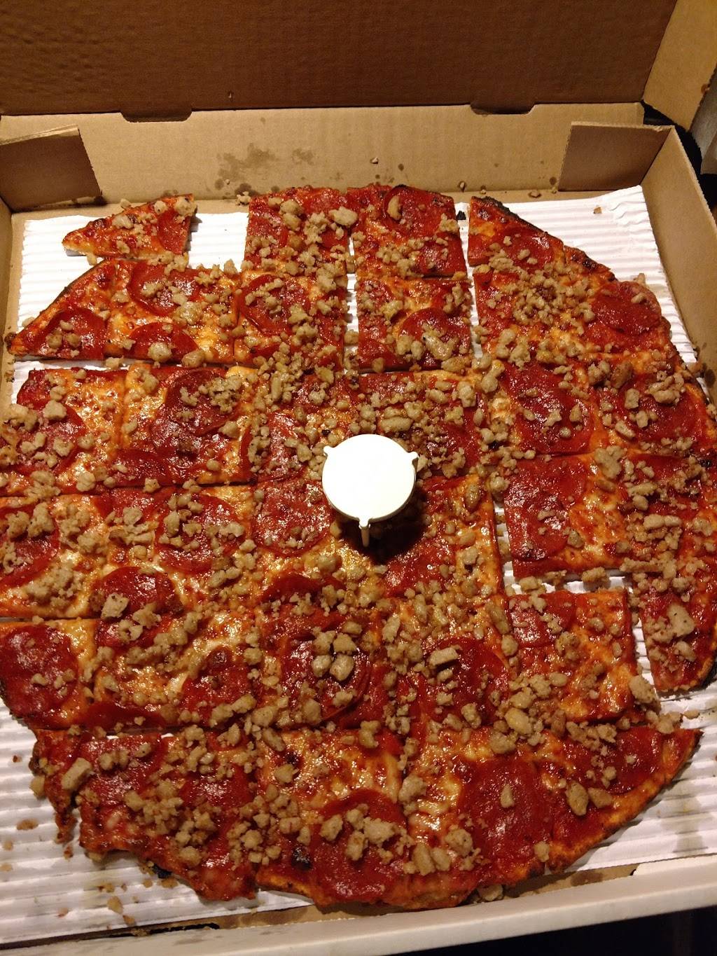 Cassanos Pizza King | meal delivery | 2133 E Main St, Springfield, OH 45503, USA | 8882945464 OR +1 888-294-5464