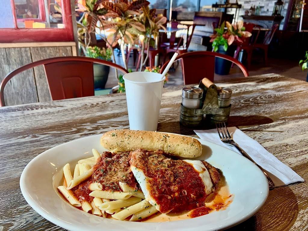 Mama Baudos Chow Bella | restaurant | 429 Walker Rd ste a, Jackson, TN 38305, USA | 7312401550 OR +1 731-240-1550