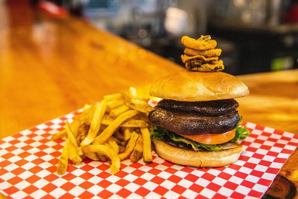 Lobster Cooker | restaurant | 39 Main St, Freeport, ME 04032, USA | 2078695086 OR +1 207-869-5086