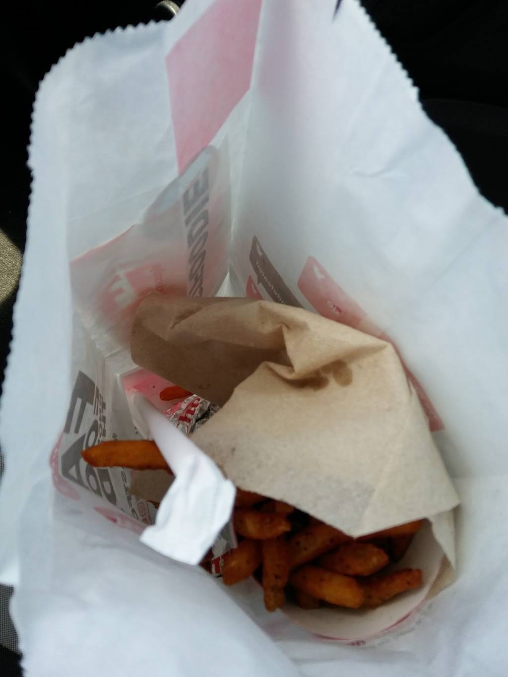 Checkers | restaurant | 2508 Citrus Blvd, Leesburg, FL 34748, USA | 3527281333 OR +1 352-728-1333