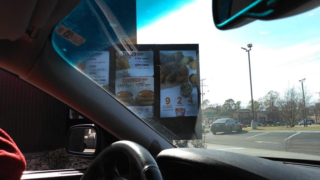 Popeyes Louisiana Kitchen | restaurant | 2931 Clay St, Vicksburg, MS 39183, USA | 6017380224 OR +1 601-738-0224