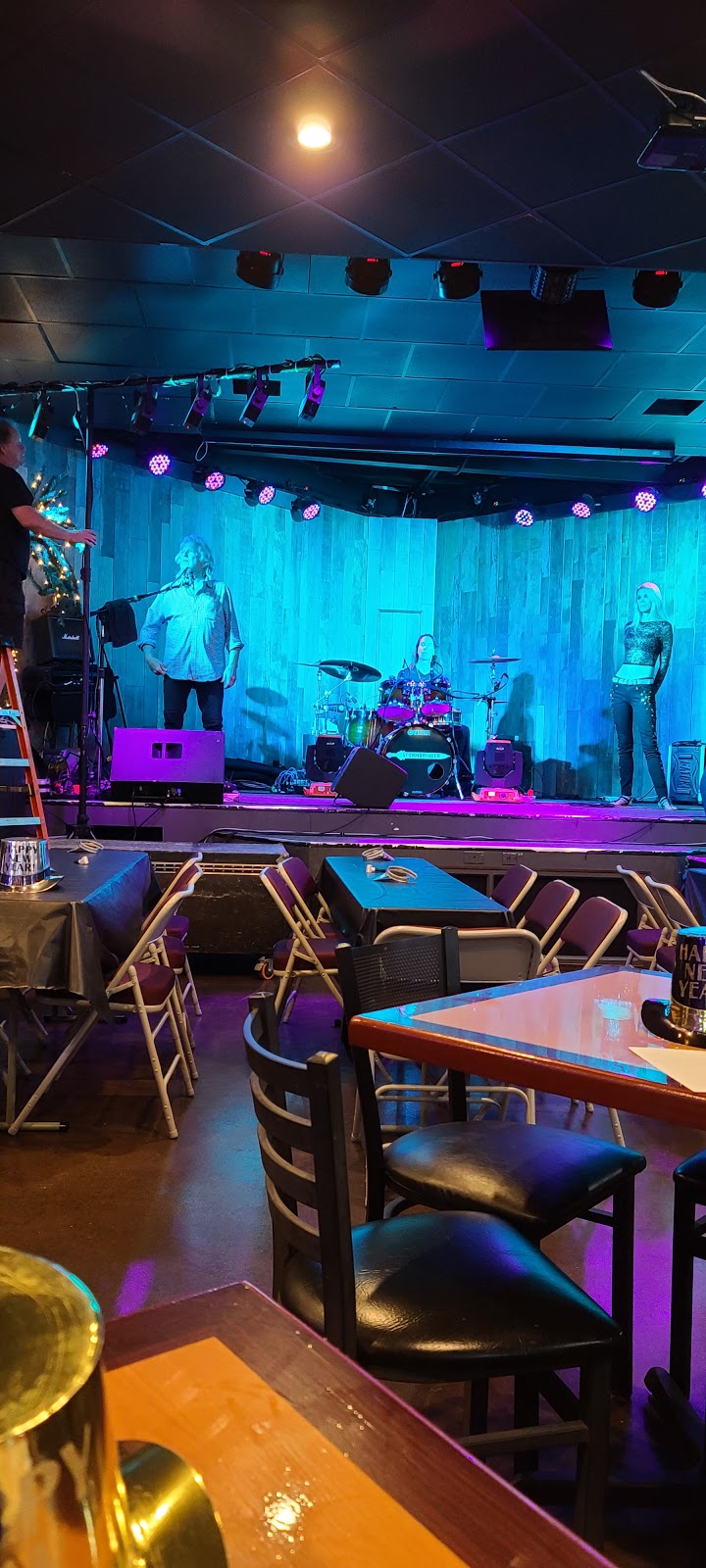 Rollin Stone Sports Grille | restaurant | 4535 Gunn Hwy, Tampa, FL 33624, USA | 8139602222 OR +1 813-960-2222