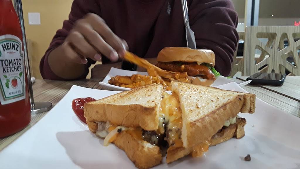 Halal Wok | restaurant | 5680 Hillcroft St, Houston, TX 77036, USA | 7139549595 OR +1 713-954-9595