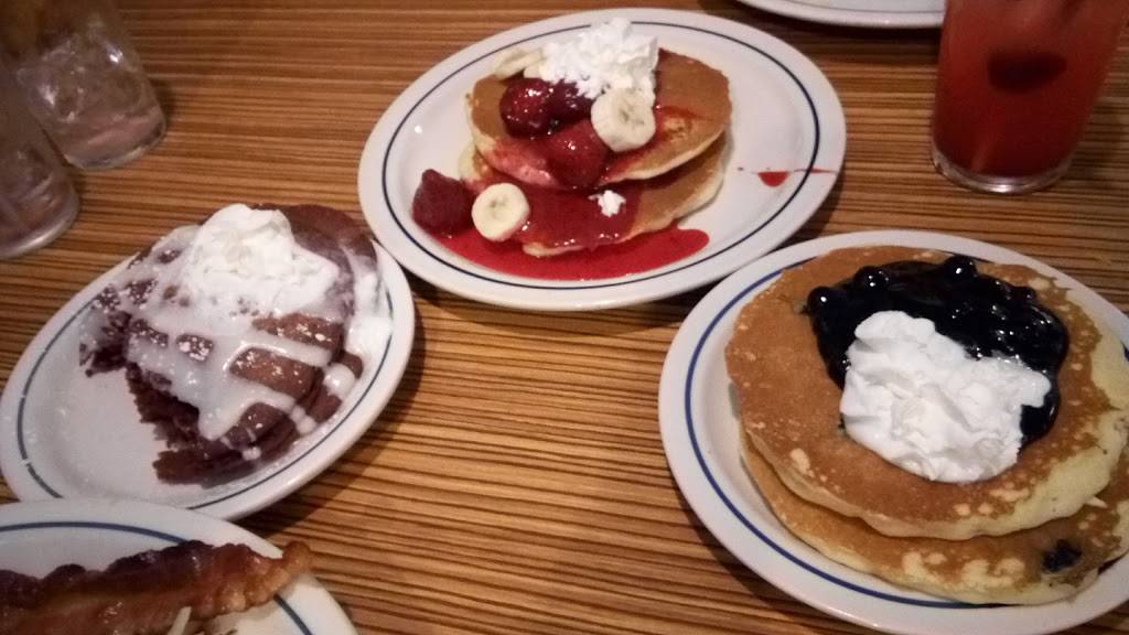 IHOP | restaurant | 20100 E Valley View Pkwy, Independence, MO 64057, USA | 8167958787 OR +1 816-795-8787
