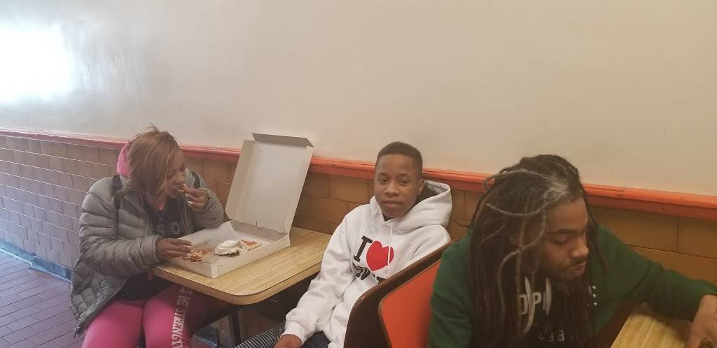 Brunos Pizzeria | restaurant | 1023 Springfield Ave, Irvington, NJ 07111, USA | 9733719093 OR +1 973-371-9093