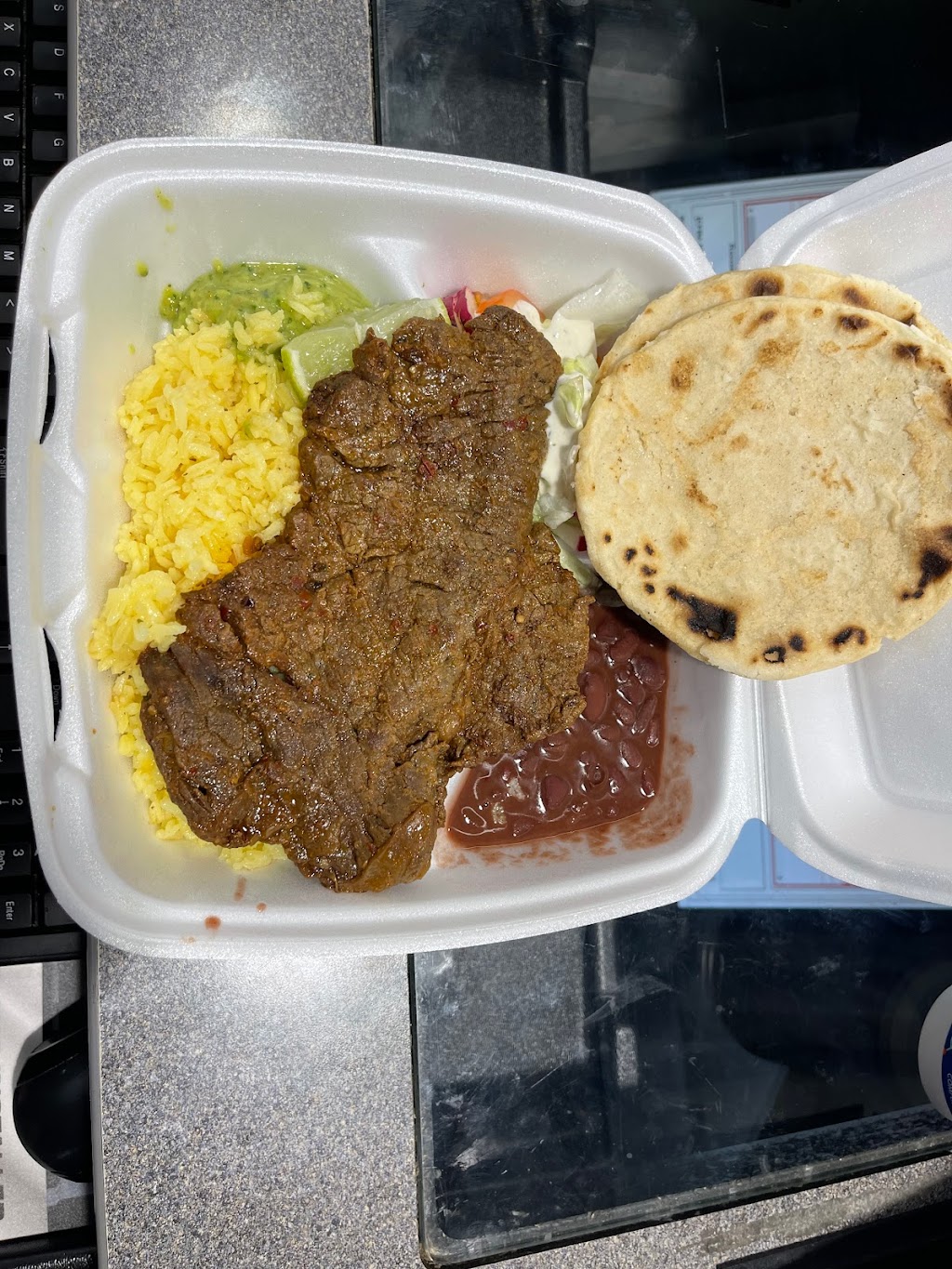 Pupuseria Juanita | restaurant | 27 McWhirt Loop STE 110, Fredericksburg, VA 22406, USA | 5404466856 OR +1 540-446-6856