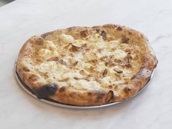 il Capriccio Frogtown Pizzeria | restaurant | 2029 Blake Ave #103, Los Angeles, CA 90039, USA | 3235223341 OR +1 323-522-3341