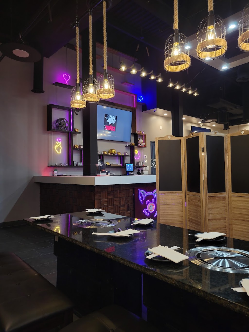 Iron Pig Korean BBQ | restaurant | 6107 MD-193, Greenbelt, MD 20770, USA | 3012203118 OR +1 301-220-3118