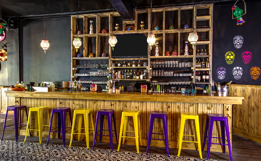 El Jefe | restaurant | 66 Lakeshore Rd E, Mississauga, ON L5G 1E1, Canada | 9059905200 OR +1 905-990-5200