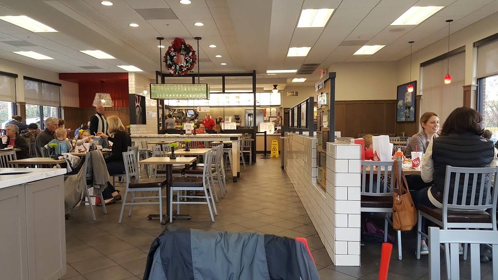 Chick-fil-A | restaurant | 513 Montgomery Hwy, Vestavia Hills, AL 35216, USA | 2058243540 OR +1 205-824-3540