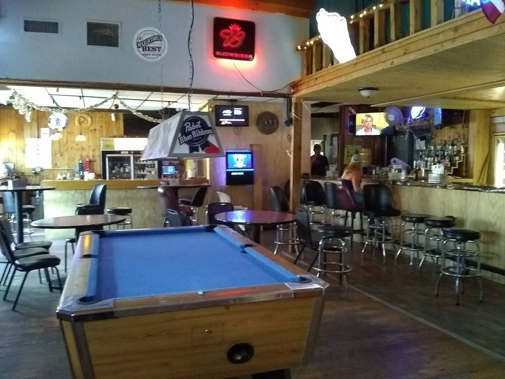 Long Shot Saloon | restaurant | 201 Main St, Norwalk, WI 54648, USA | 6088237277 OR +1 608-823-7277