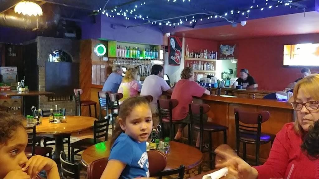 CDB Pizza and Italian Restaurant | restaurant | 5104 E Fowler Ave, Temple Terrace, FL 33617, USA | 8139851336 OR +1 813-985-1336