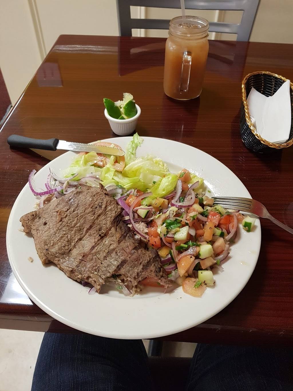 Lunitas | restaurant | 1201-1211 Park St, Peekskill, NY 10566, USA | 9144025319 OR +1 914-402-5319