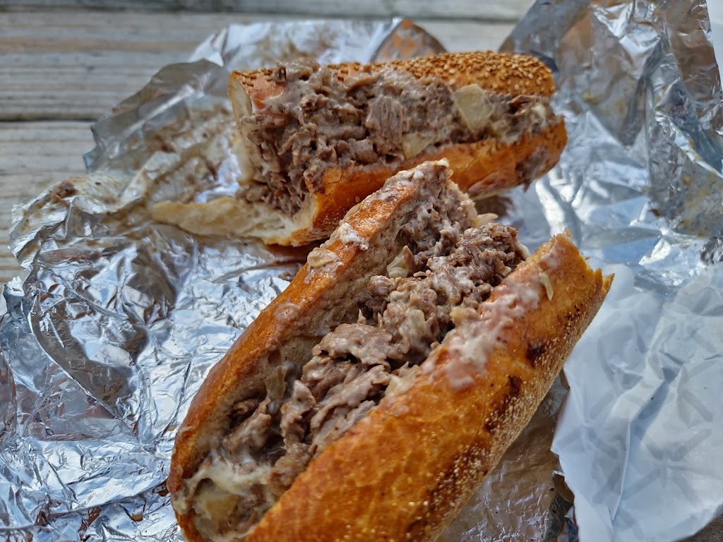 Delco Steaks Folsom | restaurant | 336 Kedron Ave, Folsom, PA 19033, USA | 4844976600 OR +1 484-497-6600