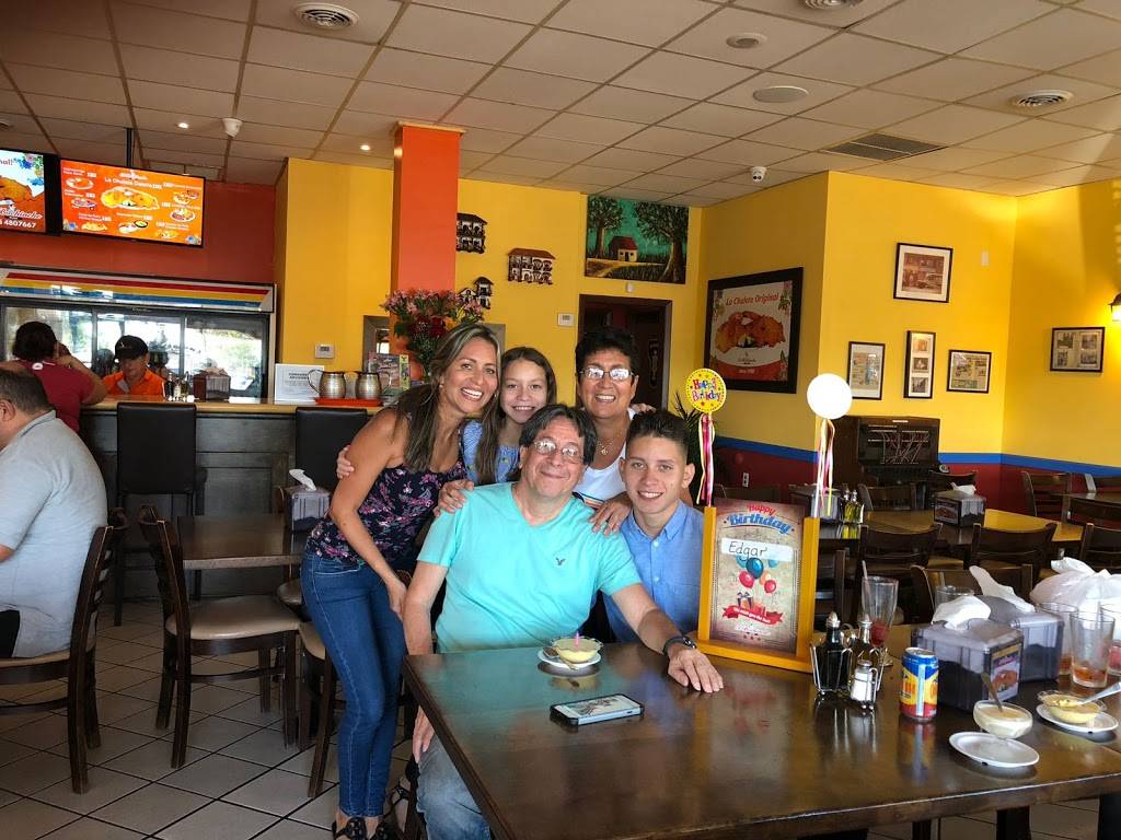 El Bochinche Restaurant | restaurant | 12743 SW 42nd St, Miami, FL 33175, USA | 3054807667 OR +1 305-480-7667