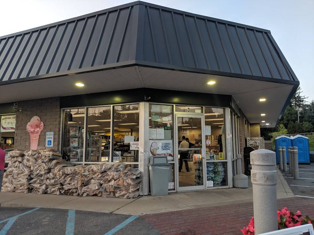 Stewarts Shops | meal takeaway | 3 Lake St, Stamford, NY 12167, USA | 6076523516 OR +1 607-652-3516