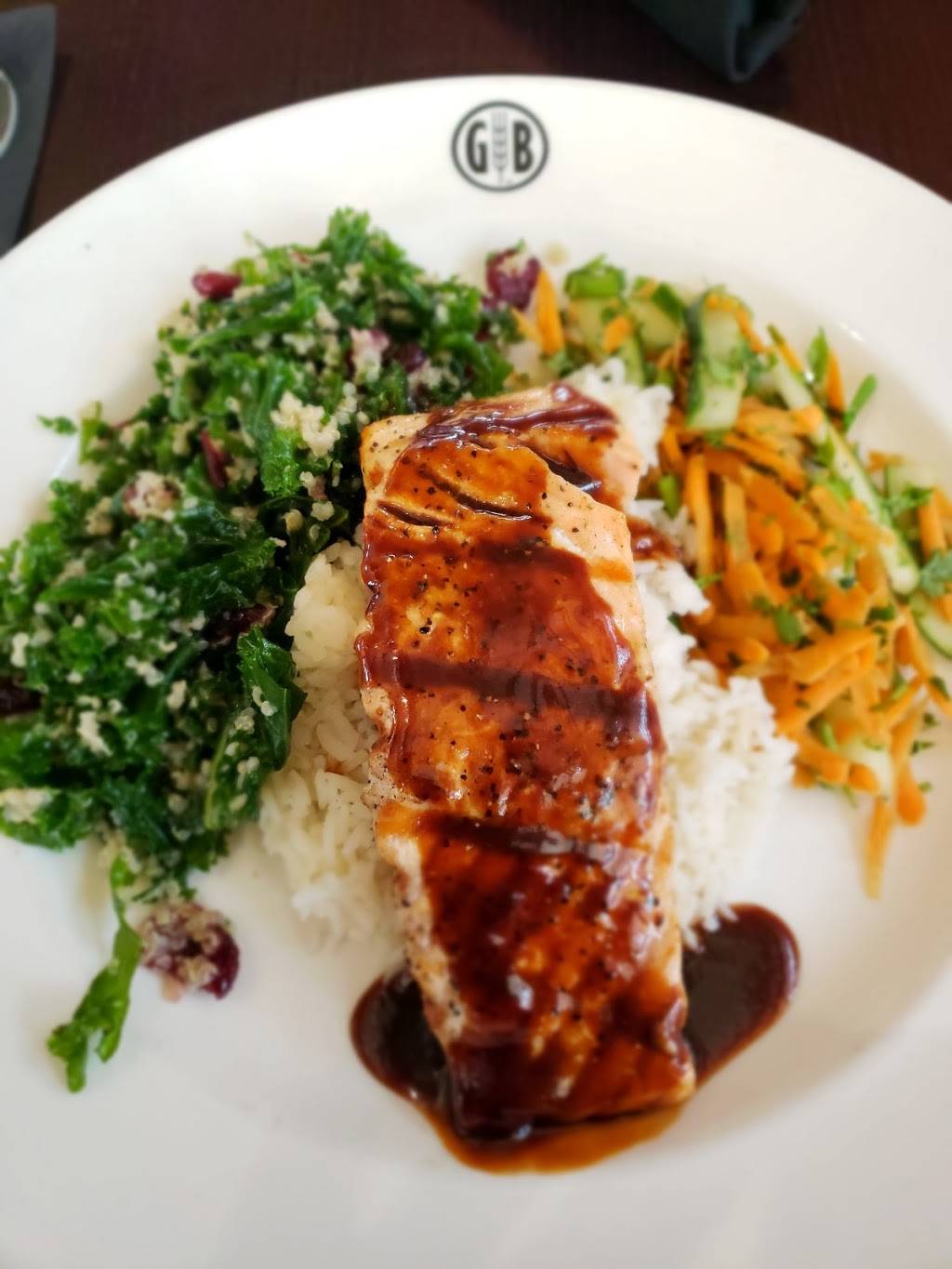 Gordon Biersch | restaurant | 3155 Worldgateway Pl, Detroit, MI 48242, USA | 7349410592 OR +1 734-941-0592