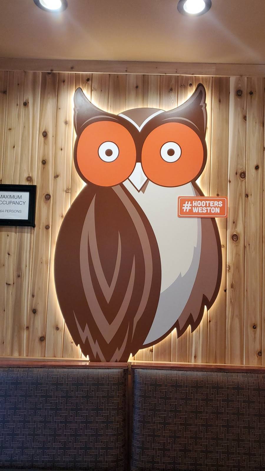 Hooters | restaurant | 2282 Weston Rd, Weston, FL 33326, USA | 9549907047 OR +1 954-990-7047