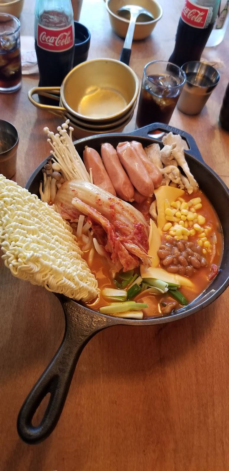 Sikgaek Gugu | restaurant | 247 Main St, Fort Lee, NJ 07024, USA | 2018495135 OR +1 201-849-5135