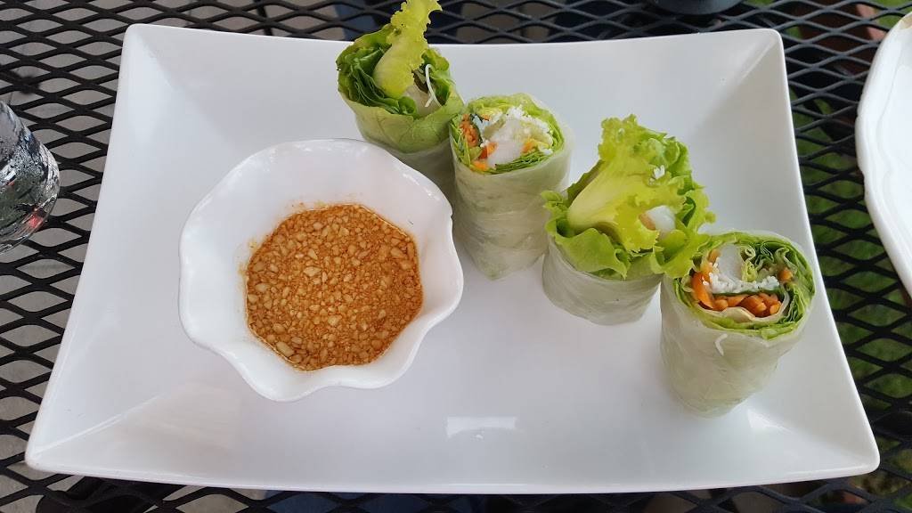 Ruang Khao | restaurant | 939 Bonifant St, Silver Spring, MD 20910, USA | 3015895341 OR +1 301-589-5341