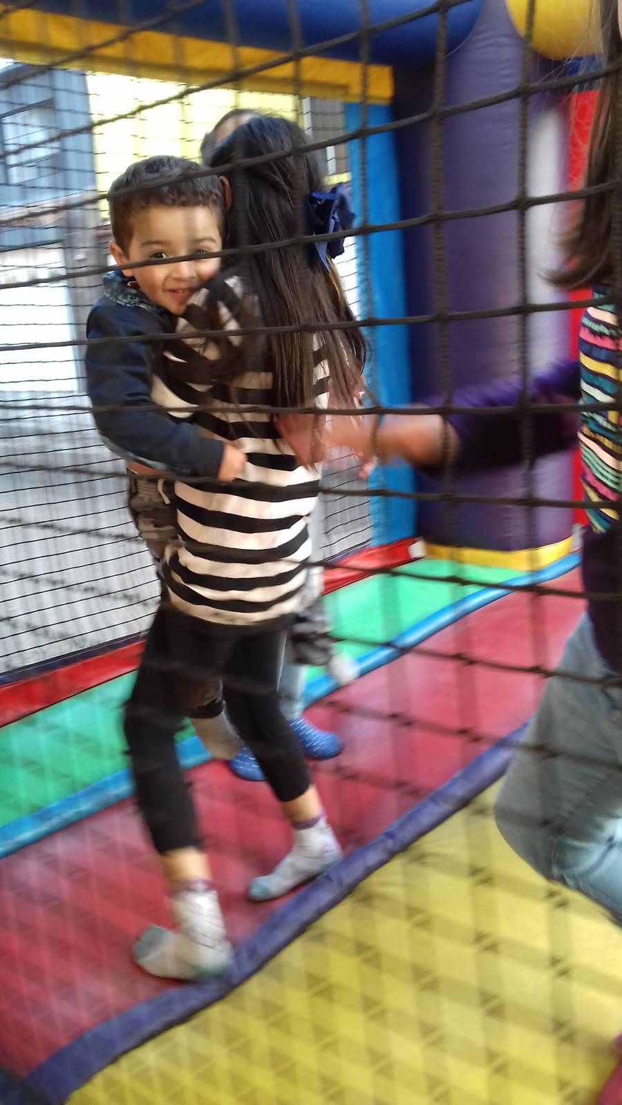 Pollos Tony | restaurant | Del Fuego 320, Playas, Costa Hermosa, 22506 Tijuana, B.C., Mexico | 016646094391 OR +52 664 609 4391