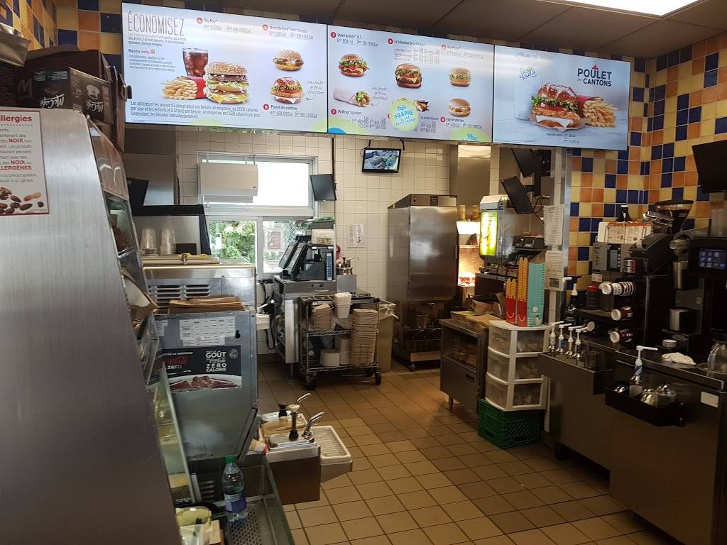 McDonalds | cafe | 2015 QC-112, Saint-Césaire, QC J0L 1T0, Canada | 4504693535 OR +1 450-469-3535