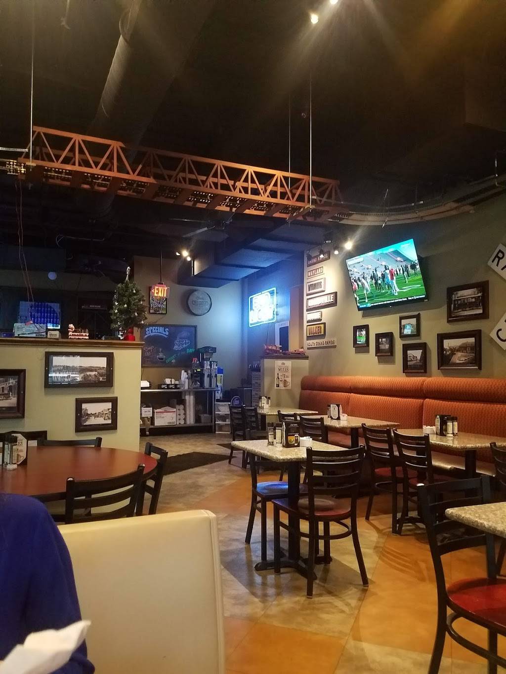 Rails Craft Brew & Eatery - Fishers | restaurant | 13578 E 131st St #105, Fishers, IN 46037, USA | 3177769070 OR +1 317-776-9070