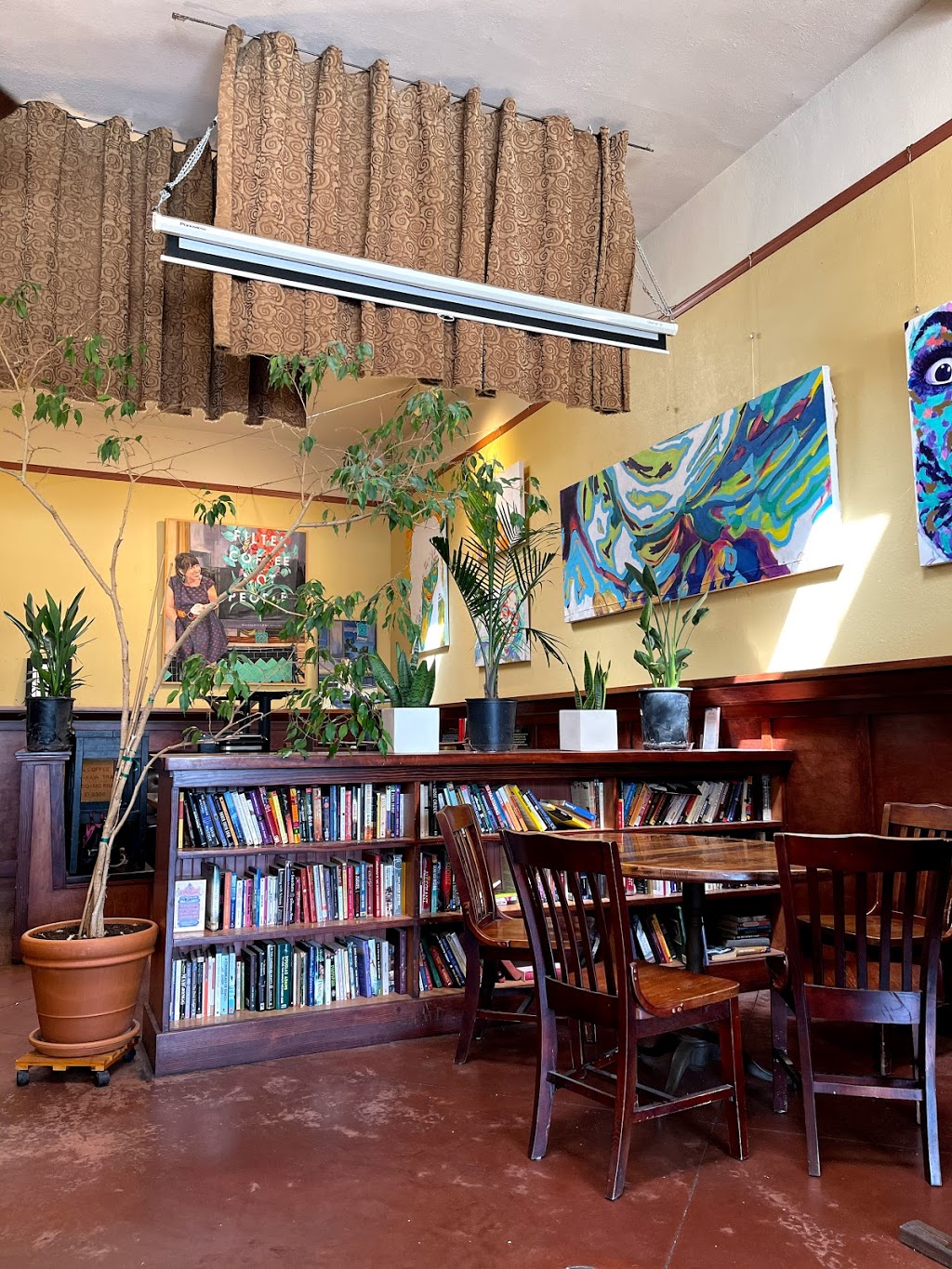 Zocalo Coffeehouse | cafe | 645 Bancroft Ave, San Leandro, CA 94577, USA | 5105690102 OR +1 510-569-0102