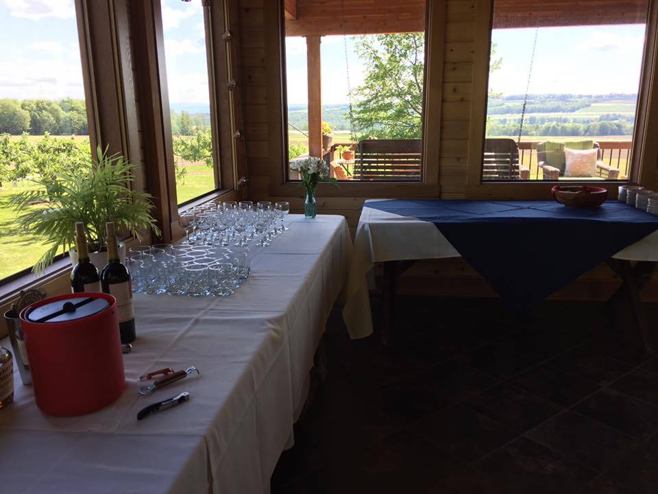 Crossroads Bar and Grille | restaurant | 3120 N Triphammer Rd, Lansing, NY 14882, USA | 6075337803 OR +1 607-533-7803