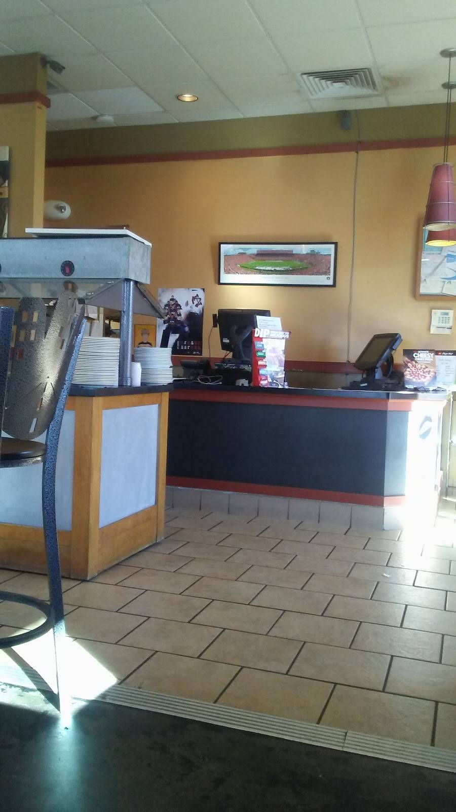 Pizza Hut | meal takeaway | 1923 S College St, Auburn, AL 36832, USA | 3343211060 OR +1 334-321-1060