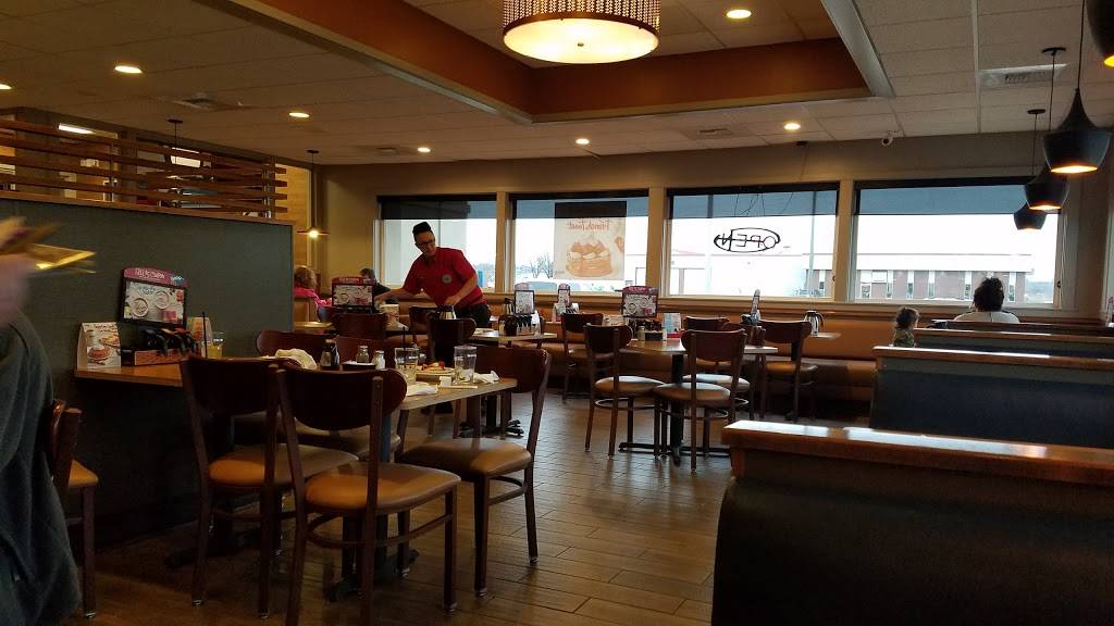 IHOP | bakery | 4101 W Wisconsin Ave, Grand Chute, WI 54913, USA | 9207336829 OR +1 920-733-6829