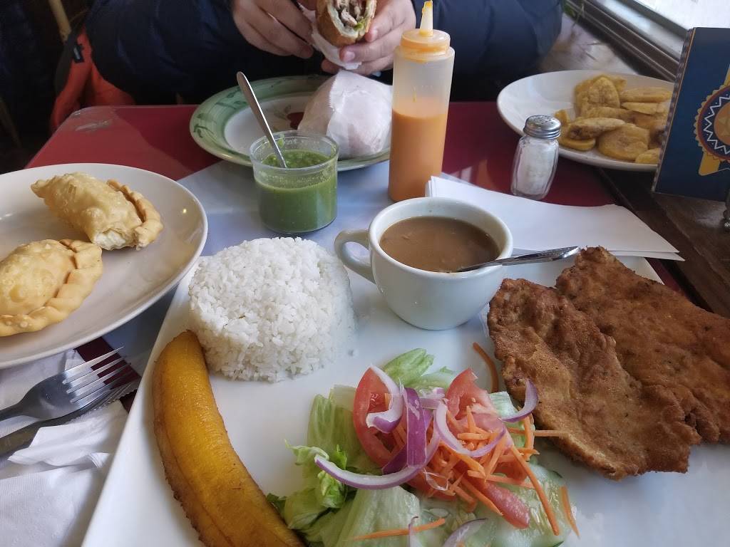 Delicias Cuencanas Restaurant | restaurant | 17218 Hillside Avenue, Jamaica, NY 11432, USA | 3474478893 OR +1 347-447-8893