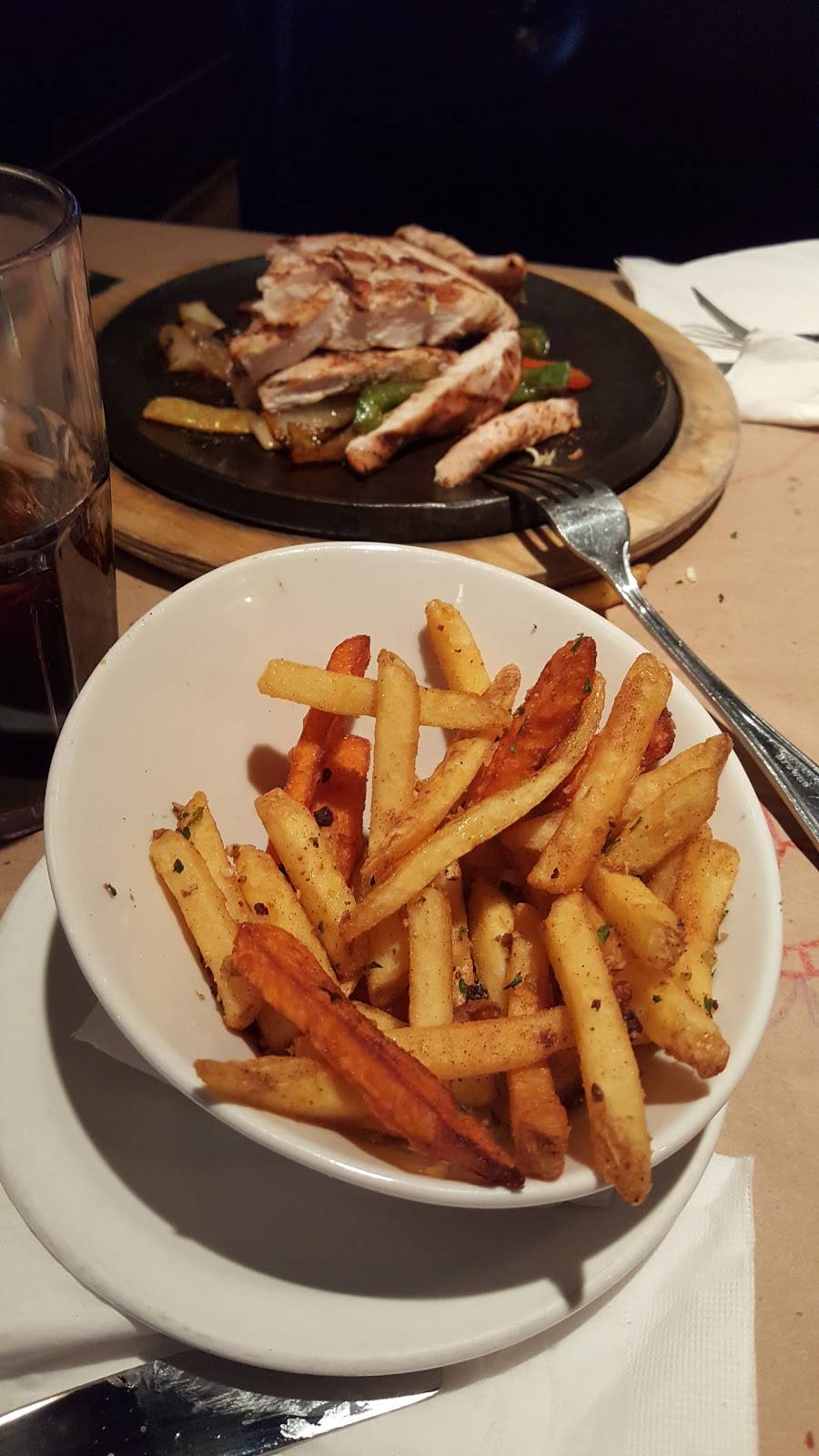 Jack Astors Bar & Grill | restaurant | 839 Golf Links Rd, Ancaster, ON L9K 1L5, Canada | 9053041721 OR +1 905-304-1721